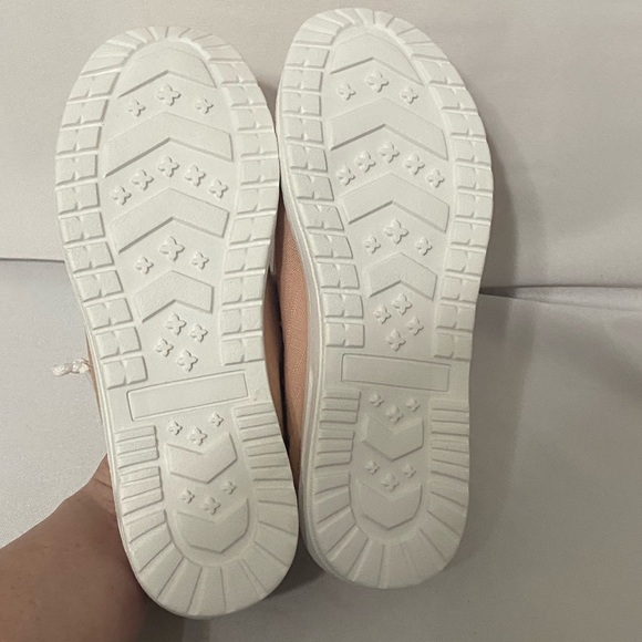 NEW Hey Dude (similar) style blush pink slip on casual lightweight shoes 7.5 - Picture 3 of 5